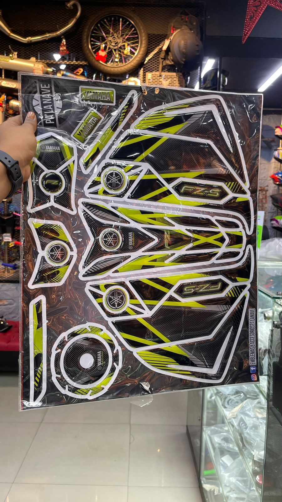 TANK PAD YAMAHA 2.0 GRANDE EN RESINA VERDE